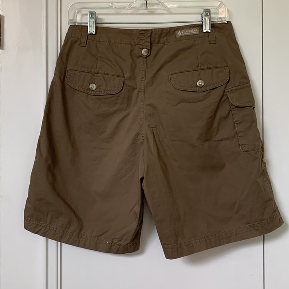 3/$15! Columbia Women’s Cargo Shorts Size 8 - Picture 2 of 9